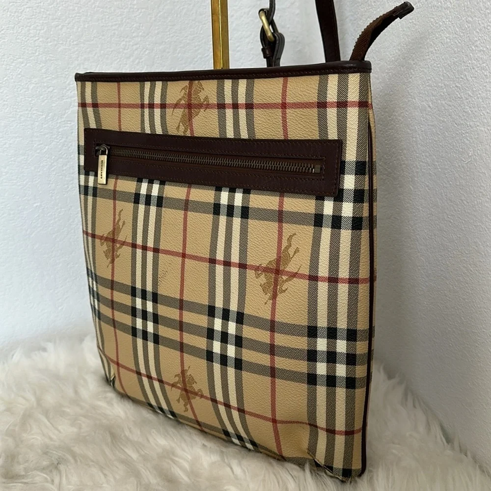 💯Authentic Burberry Beige and Brown Plaid Messenger Bag🍀
